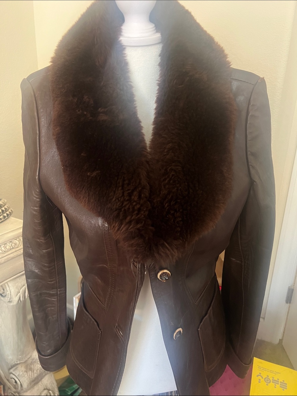 Vintage Sheep Mates Women's Dark Brown Leather Jacket with Plush Fur Collar